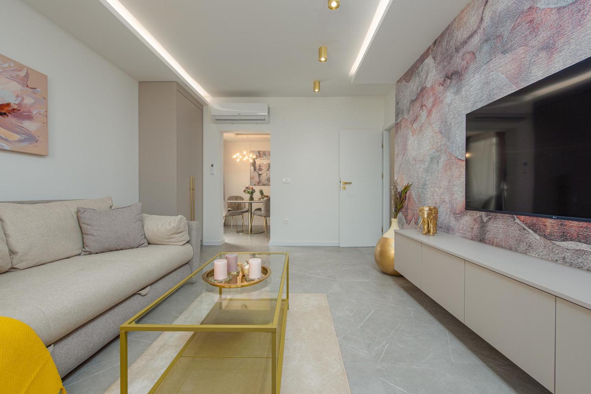 Sea La Vie Apartment