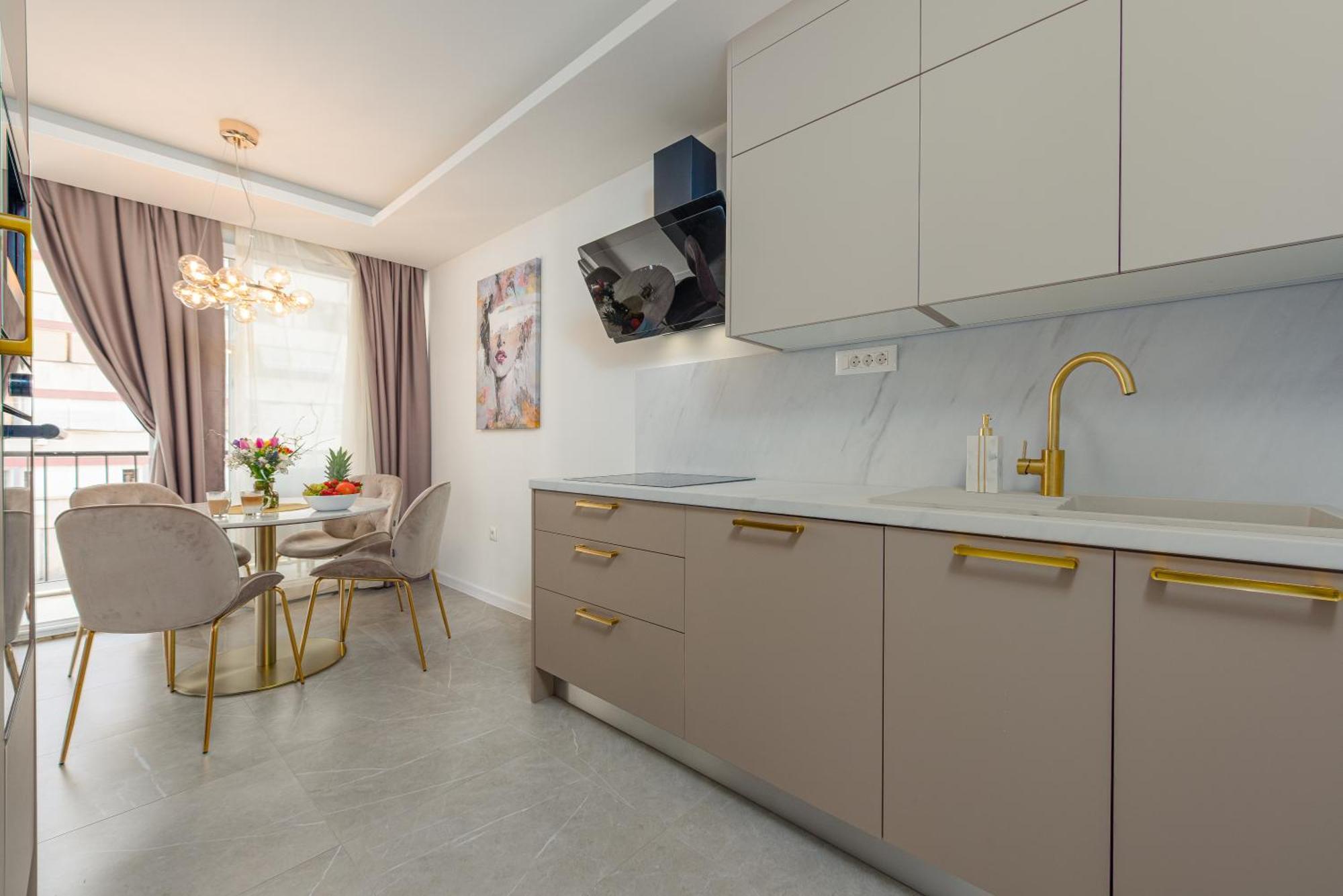 Sea La Vie Apartment *