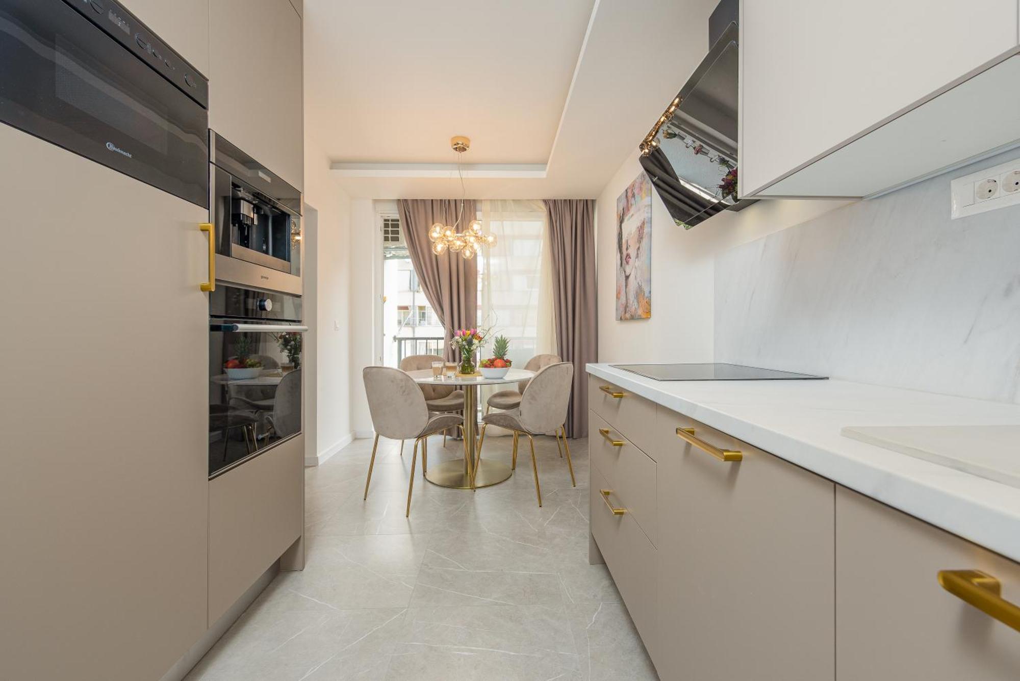 Sea La Vie Apartment *